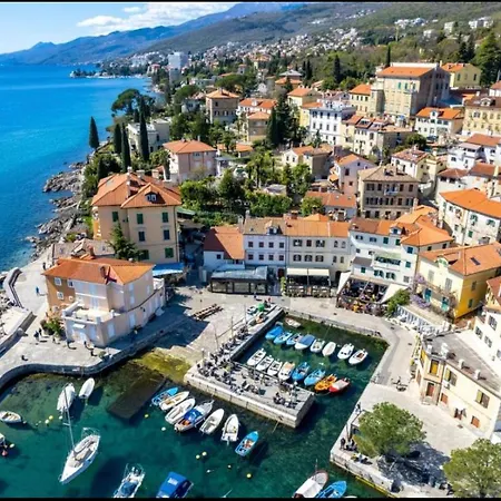 Apartment Pm Volosko Seaside Opatija Exterior photo
